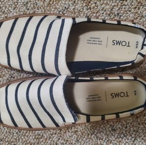 Toms Mules Split Sized 6/6.5 NEW